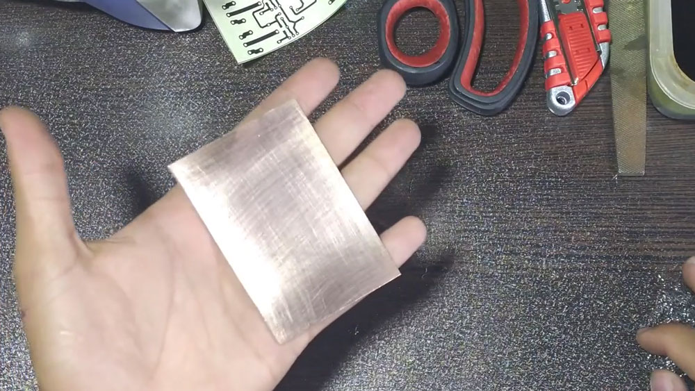 تمیز کردن فیبر مدار چاپی باسیم ظرفشویی و تینر 10000